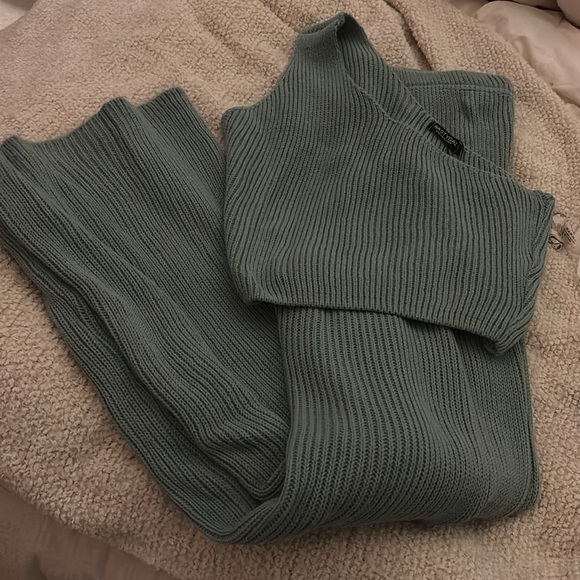 As Seen on Paige DeSirbo One Shoulder Top and Knit Pant Set - Picture 7 of 12